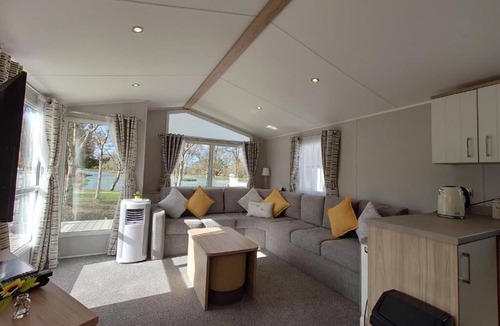 White Cross Cottage | Lakeside 6-berth caravan at White Acres, Newquay