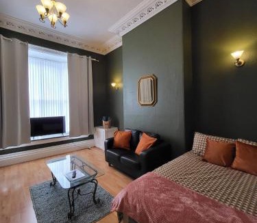 Bordesley Apartment | Large Digbeth Double Room Shared Bathroom