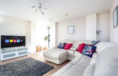 Castlefield Apartment | Large modern 2 bedroom flat in iconic Castlefield