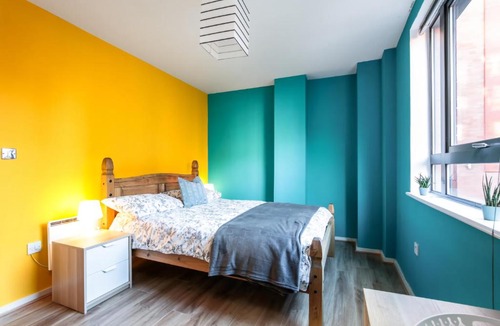 Castlefield Apartment | Large modern 2 bedroom flat in iconic Castlefield