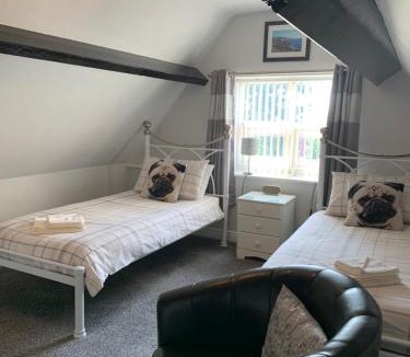 Whitby House | Launceston Villa