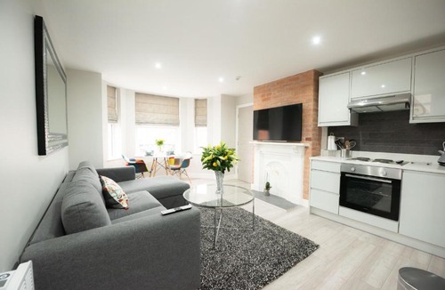 Reading Apartment | Laurel House