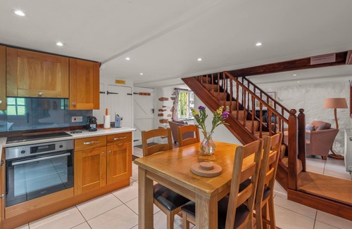 St. Neot Cottage | Lavender: Easy Access to both North & South Coast of Cornwall - Pet Friendly