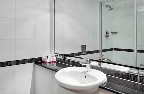 Tower Hill Hotel | Leonardo Royal Hotel London City - Tower of London