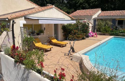 Eyragues House | Les Hauts d'Eyragues gite Rêverie Meublé classé 4 étoiles