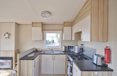 Layer Marney House | Lighthouse Retreat - A stones throw from West Mersea beach