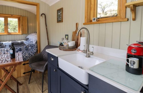 Llanbedr House | Llethr - Shepherds Hut, Llanbedr