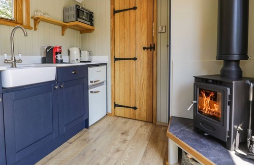 Llanbedr House | Llethr - Shepherds Hut, Llanbedr