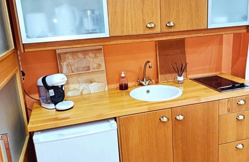 Ecija House | Loft for rent in Casa de las Violetas with terrace and mini kitchen