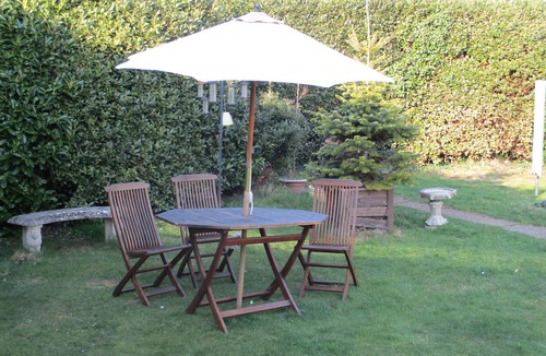 Ryde Apartment | Lovely, Spacious Apartment - Sleeps 5