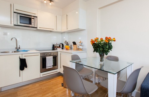 Brompton & Hans Town Apartment | Lovely Studio Serviced Apartment in Chelsea - NGH
