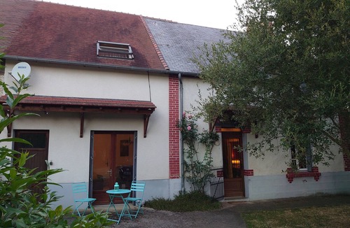 La Chatre-Langlin Cottage | Lovely traditional Berrichonne cottage close to Saint Benoit Du Sault