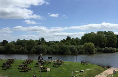 Forest of Dean Hotel | Lower Lode Inn
