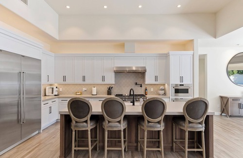 Magnesia Falls Cove House | Luxe, Contemporary House with massive saltwater pool & spa.