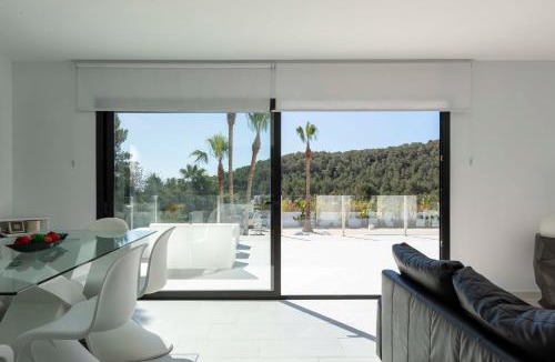 Sant Josep de sa Talaia Villa | Luxe Minimalistic Large Villa Near Airport & Bossa Beach