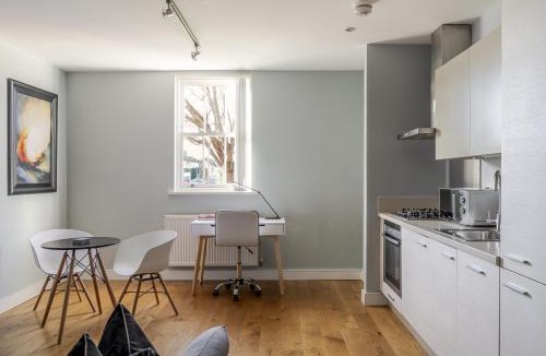 Braintree Apartment | Luxurious Private One Bedroom Apartment With Free Parking