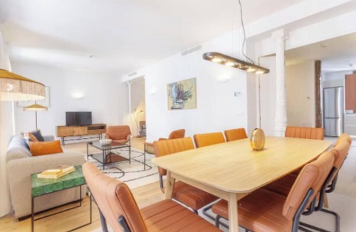 Centro Apartment | Luxury 4-Bedroom Cibeles Exclusive Apartment in the Heart of Madrid