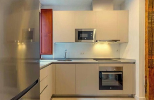 Centro Apartment | Luxury 4-Bedroom Cibeles Exclusive Apartment in the Heart of Madrid