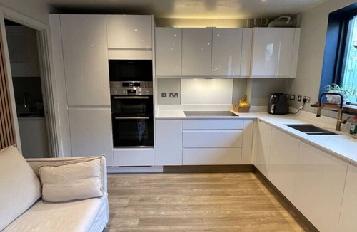 Cambridge House | Luxury Chic Designer House -Amazing City Location