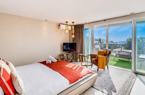 Puerto Banus Apartment | Luxury Duplex Marbella: Gardens, 4 Pools, Pets Welcome