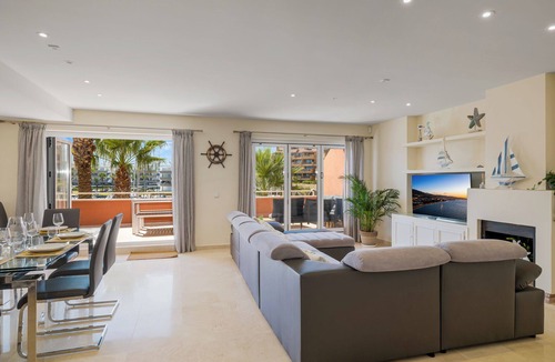 Sotogrande Apartment | Luxury Sotogrande by Mabiente