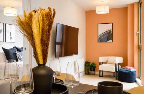 Old Trafford Apartment | Luxury VIEWS 10th Floor 2 Bed Apartment