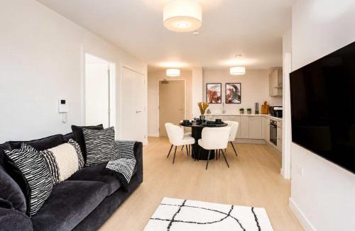Old Trafford Apartment | Luxury VIEWS 10th Floor 2 Bed Apartment