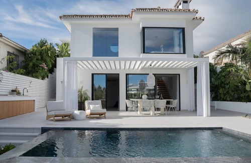 Puerto Banus Villa | Luxury villa with pool and sea view - 8 guests