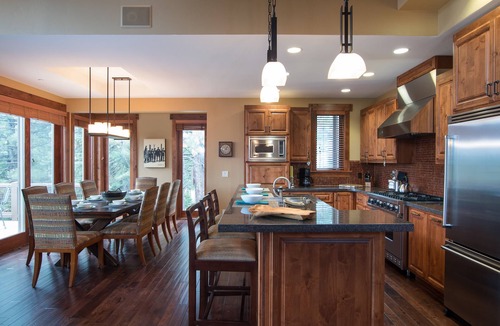 Truckee House | Luxury Village at Northstar Residence - Private Hot Tub! - Village Walk 7225