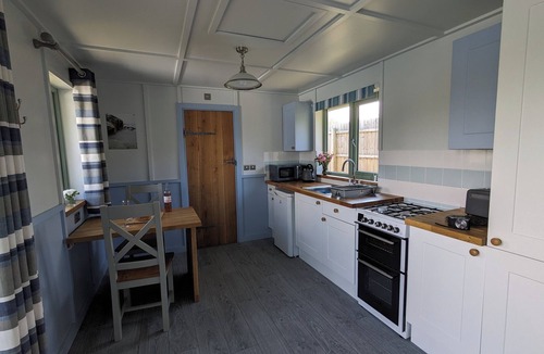 Bude Cabin | Lynstone Lakes