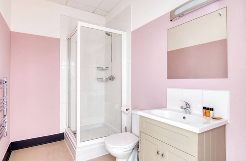 Birmingham City Centre Hostel | Malacuna Birmingham