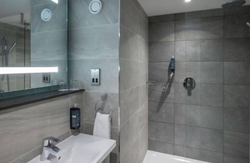 Brighton City Centre Hotel | Maldron Hotel Brighton City Centre