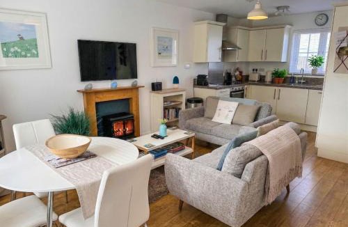 Camber House | Mallow Cottage