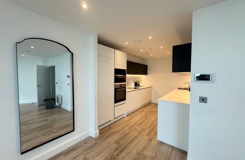 Castlefield Apartment | Manchester Oasis - Modern 3 Bedroom Apartment