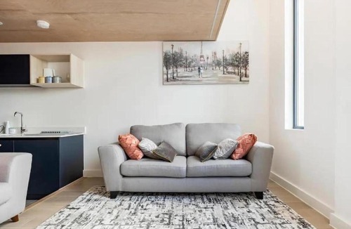 Manchester City Centre Apartment | Manchester - Sky Garden - 2 Beds - Sleeps 4