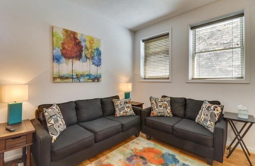 Edray Apartment | Marlinton Vacation Rental on Riverfront Trail!
