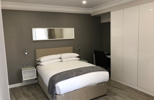 Brompton & Hans Town Apartment | Marvellous Studio in Chelsea for up to 2 - CC