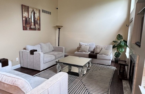 Belleville House | Marvelous 4-bedroom house in Van Buren TWP