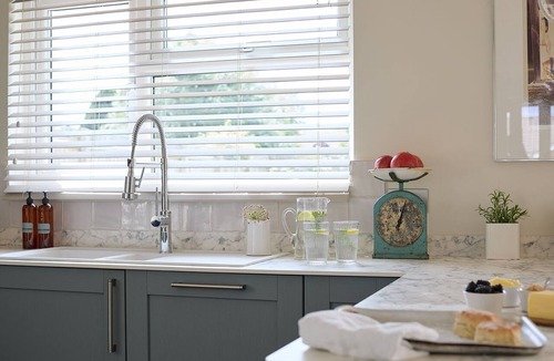 Bembridge House | Meadow Drive, spacious and modern family home