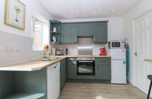 Kinmel Bay Cottage | MEADOW VIEW, pet friendly, with a garden in Kinmel Bay