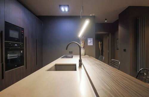 Manchester City Centre Apartment | Midnight | The Heim