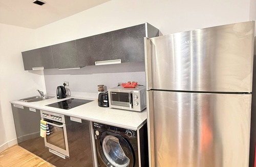 Cardiff City Centre Apartment | Modern 1-Bed Flat | Cardiff City Centre | Free Parking