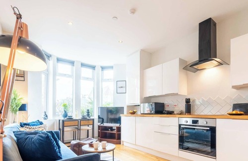 Grangetown Apartment | Modern 1BR Flat | Cardiff Castle & Stadium