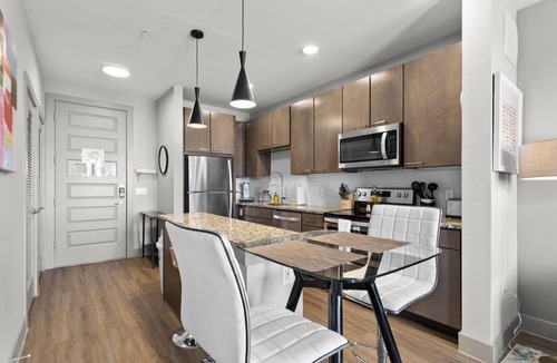 Montopolis Apartment | Modern 1BR King Suite Close to Downtown w Fast Wifi