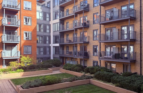 Cantelowes Apartment | MODERN 2 BEDROOM 2 BATH APARTMENT - CONTRACTORS/LONG STAYS DISCOUNT