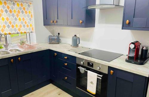Haverfordwest Apartment | Modern 2 bedroom accommodation on 1 ground floor level