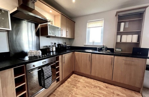 Llanelli Apartment | Modern Beachfront Bliss with Spectacular Views