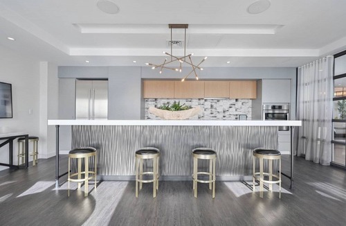 Central Square Apartment | Modern Central Square 1BR w/W/D, Doorman, near T, by Blueground