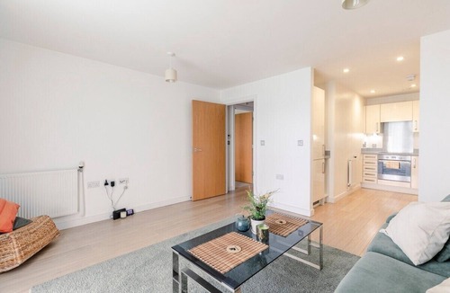 Ferndale Apartment | Modern flat, excellent location!