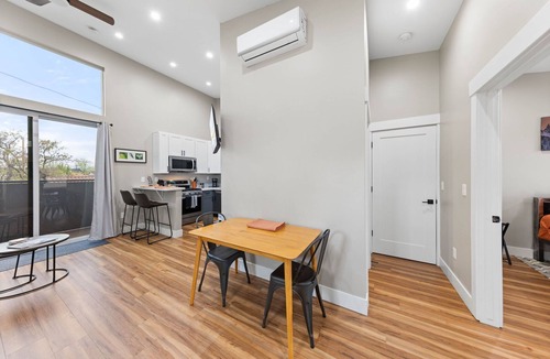 Old Southwest House | Modern Midtown Oasis: Mountain Views & Walkable Vibes